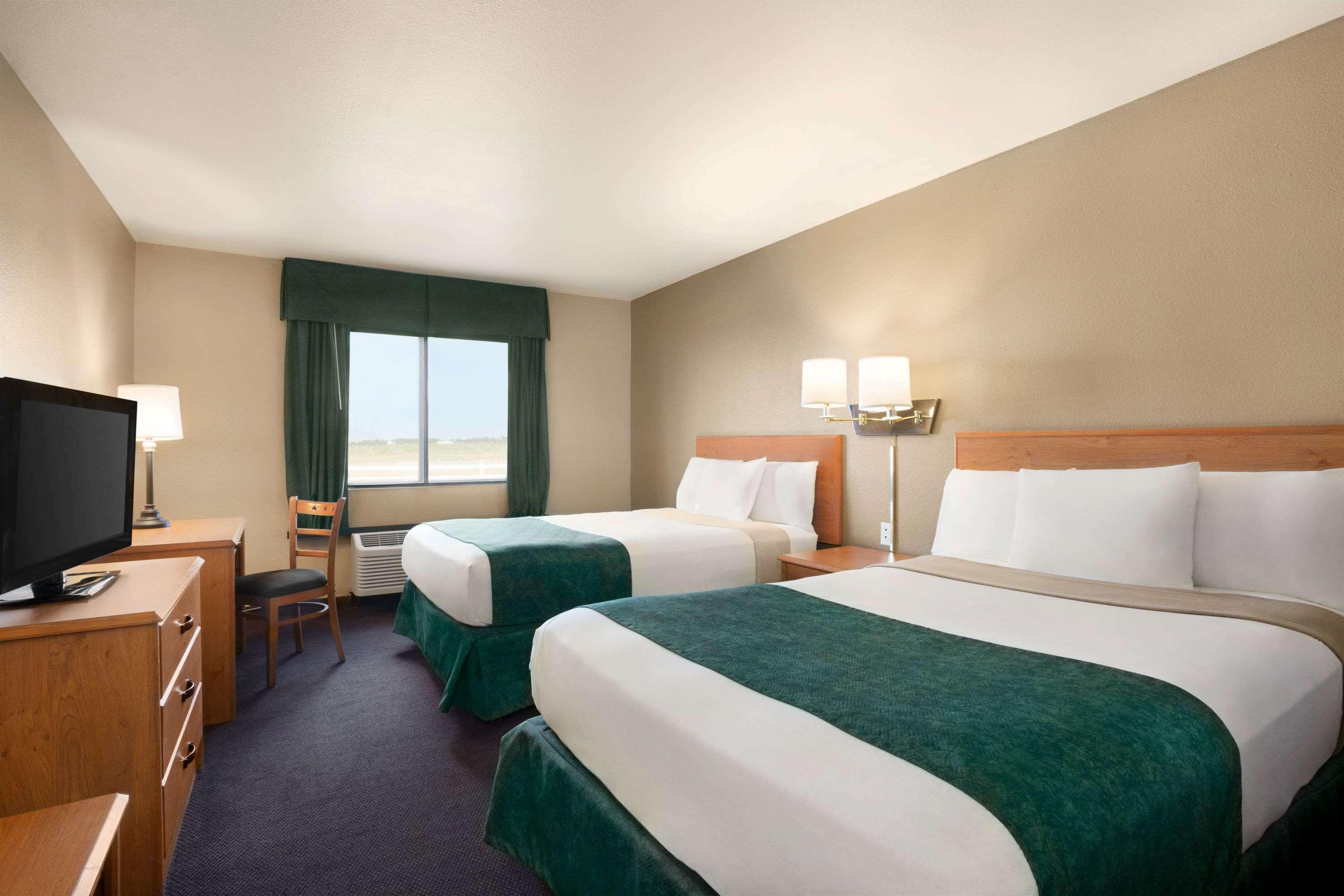 Travelodge By Wyndham Pecos Exterior photo