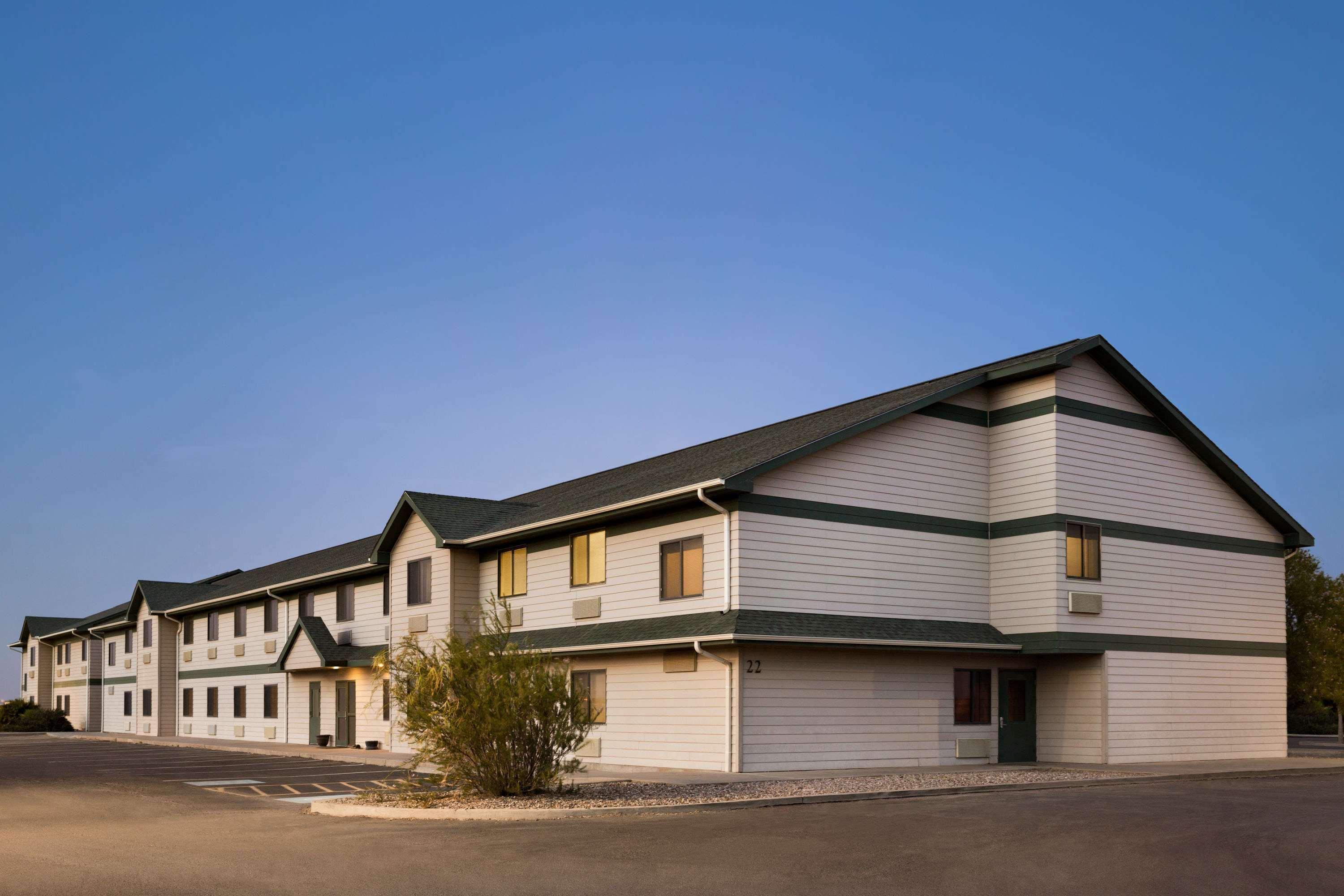 Travelodge By Wyndham Pecos Exterior photo
