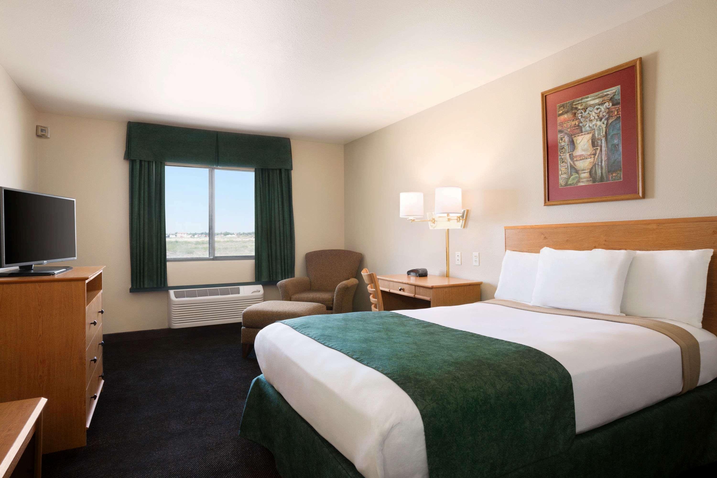 Travelodge By Wyndham Pecos Exterior photo